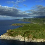 Sao Miguel je největší z Azorských ostrovů. Podle velikosti pak následují Pico, Terceira, Sao Jorge, Faial, Flores, Santa María, Graciosa a...