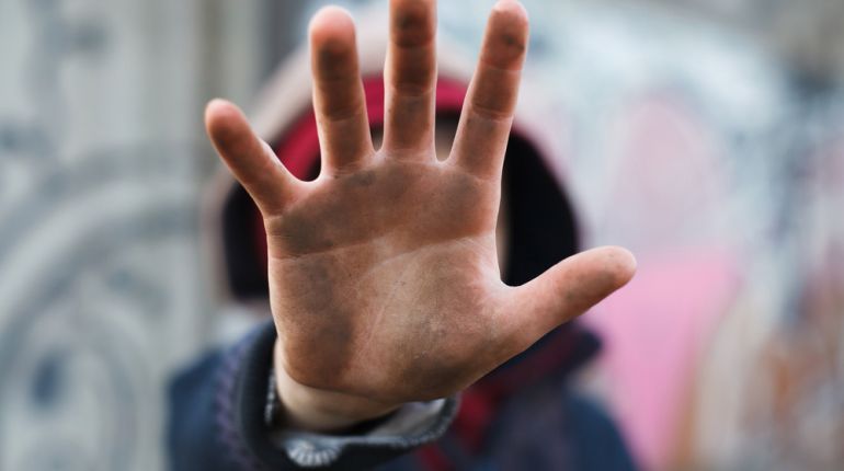 Zatímco africké děti sklízí kakao, ty evropské si pochutnávají na čokoládě. Stop dětské práci!