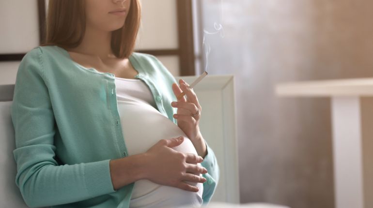Kouření v těhotenství ohrožuje více než dvě generace