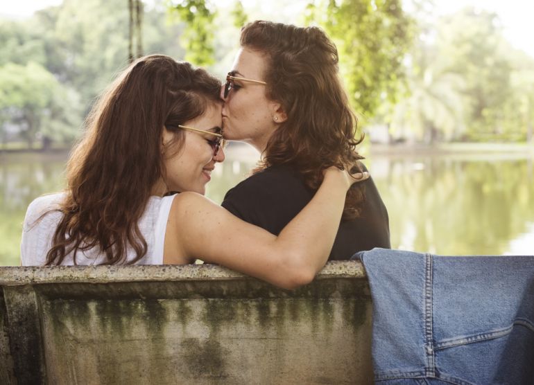 lesbicky shutterstock 516144880