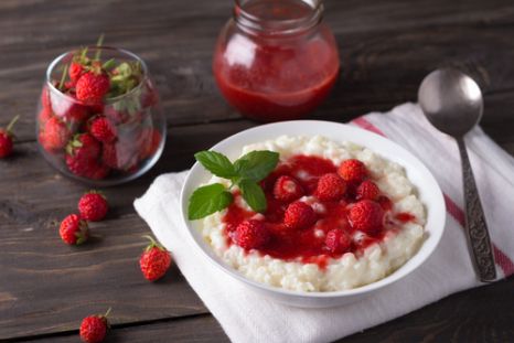mlecna ryzeshutterstock 448033510
