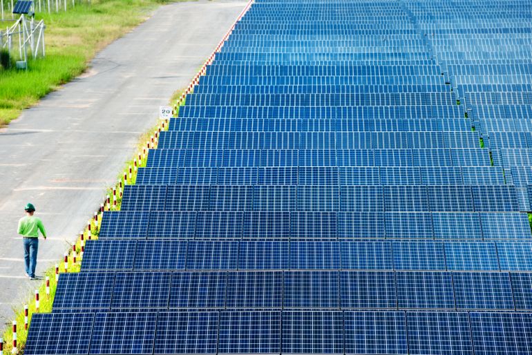 solarni elektrarna hutterstock 89511274