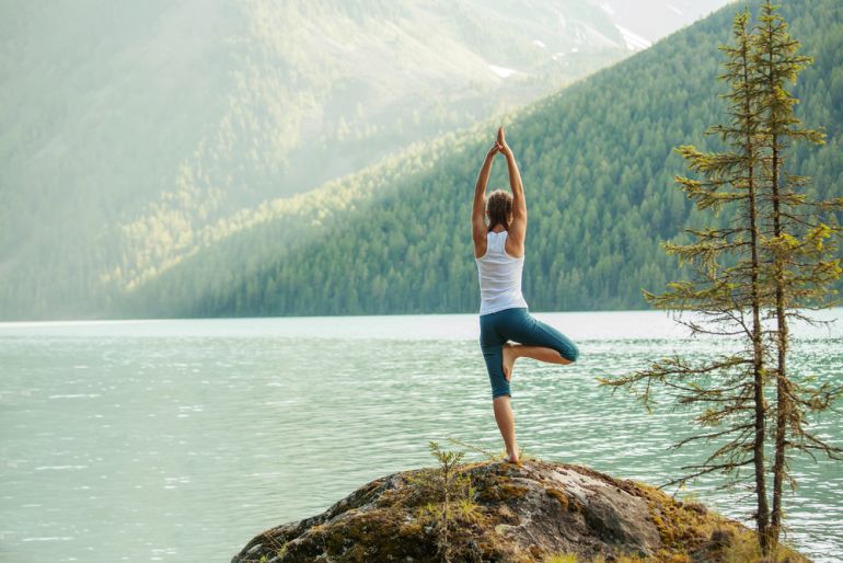 yoga priroda shutterstock 160978433