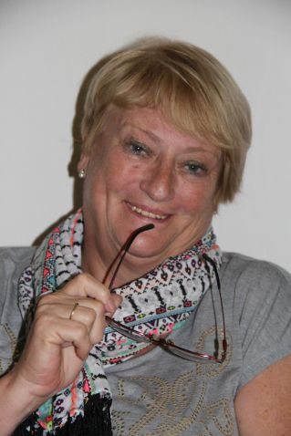 t. pikartova foto