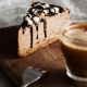 Veganský dezert bez cukru a lepku? Vyrobte si čokoládovo-karamelové řezy