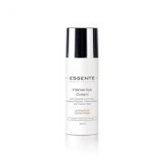Intenzivní oční krém Essenté Intense Eye Cream umí díky obsaženým peptidům redukovat tvorbu vrásek, zmírňuje otoky, oční váčky a zesvětluje tmavé kruhy pod očima. Koupíte ho na www.essente.cz v balení 50 ml za 643 Kč.