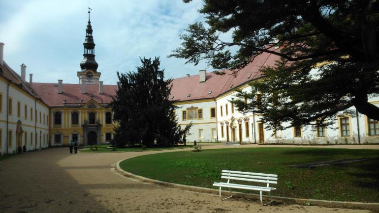 decin 2