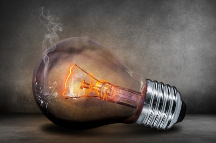 light bulb 503881 640