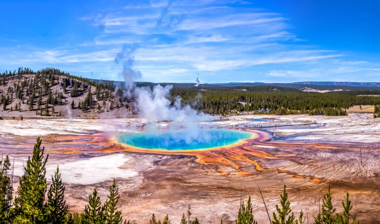 neberzpecna priroda shutterstock 602444258