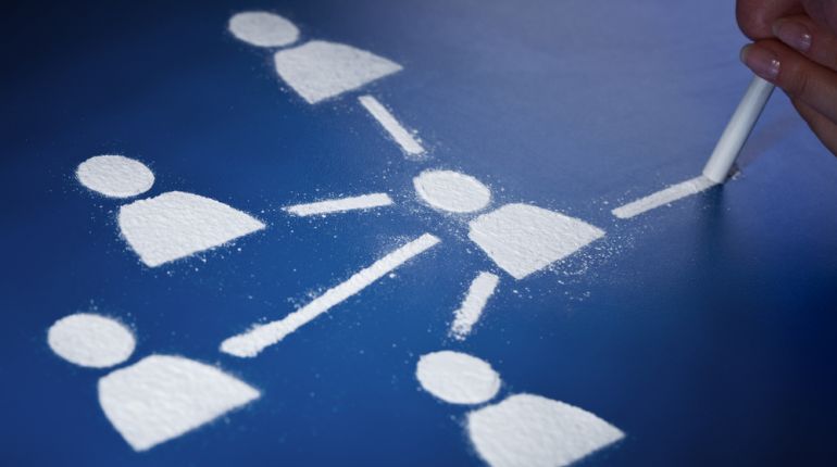 Alkoholu se klidně vzdáme, tweet je pro nás větší droga