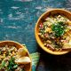 Vegetariánské jídlo, které okouzlí i masožrouty? Uzené tofu na pórku.