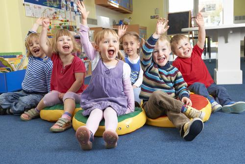 deti skolka shutterstock 342072323