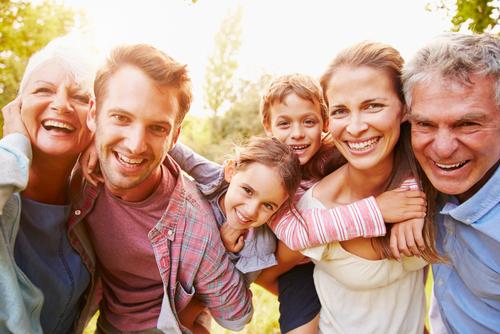 rodina shutterstock 292698278